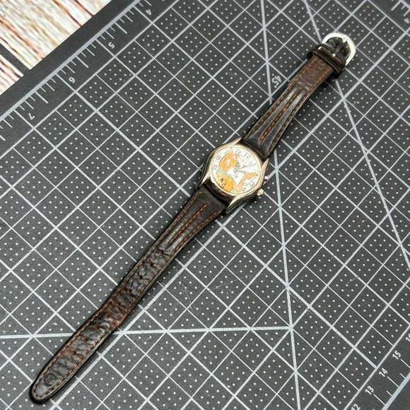 Vintage Armitron Musical Scooby-Doo Watch Brown Leather Strap 2100/114 753H